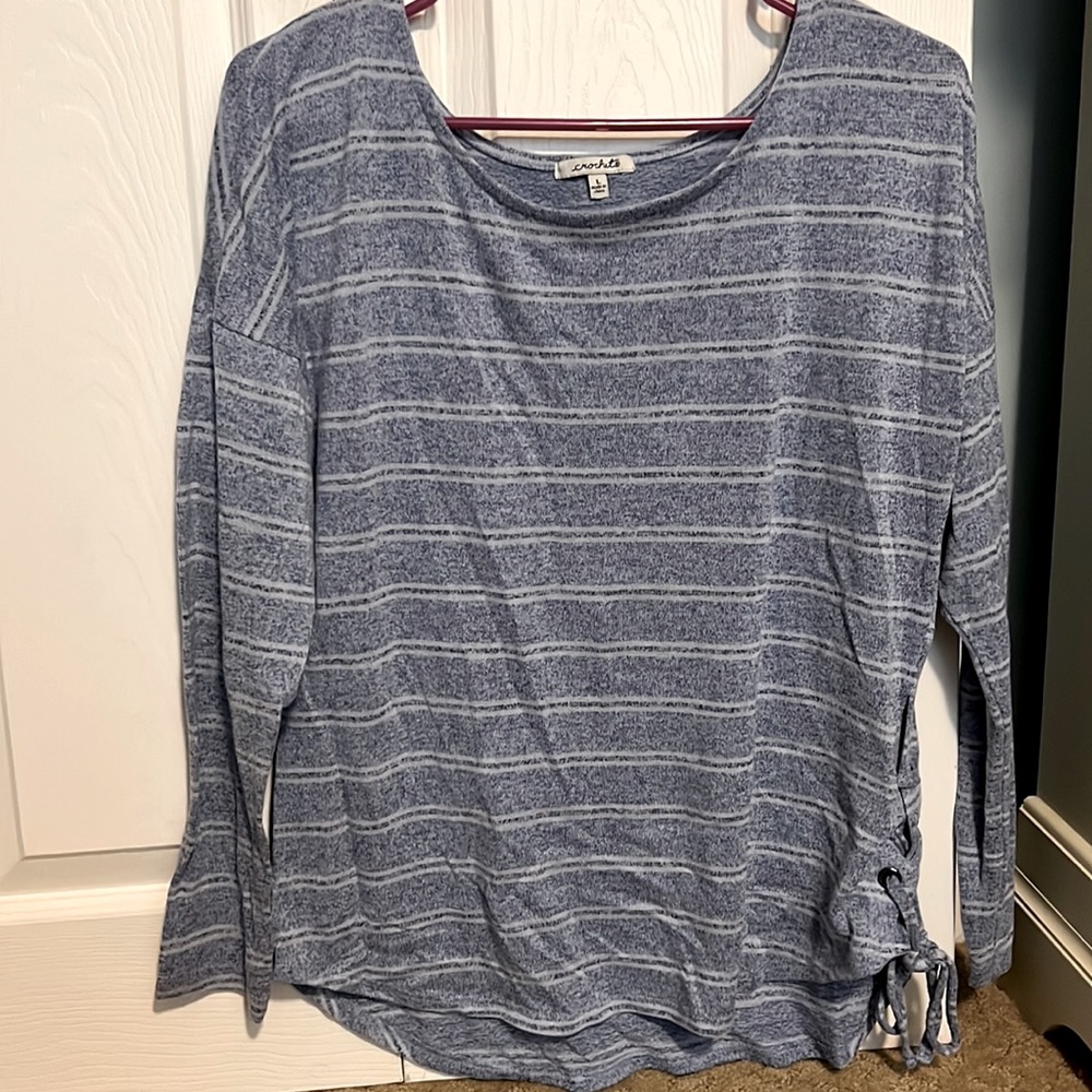 Crochet size large long sleeve knit shirt.